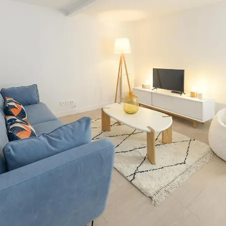 Apartament Design And Bright Flat Near Republique Paryż